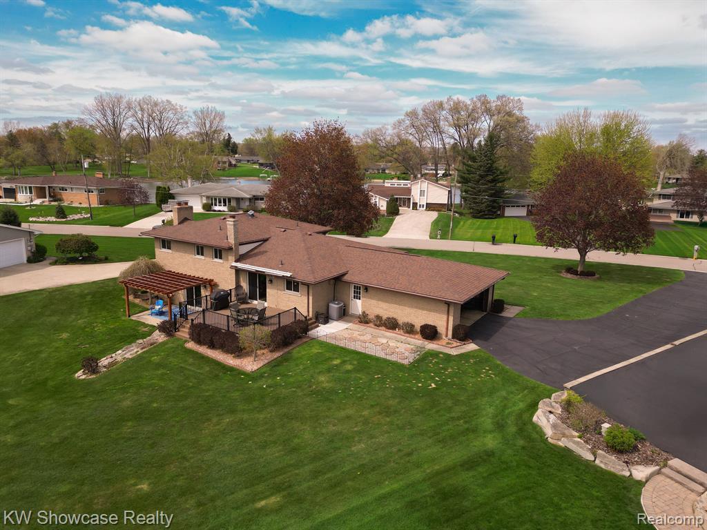 9145 SANDY RIDGE Drive, White Lake, MI — Photo 5
