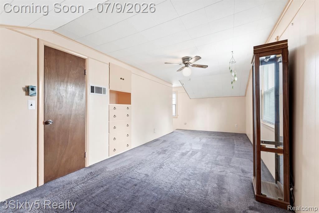 460 Manatee Avenue, Hazel Park, MI 48030 — Photo 13