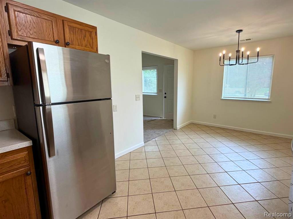 8468 Beatrice, Westland, MI — Photo 12