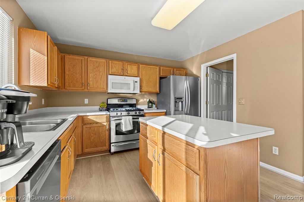 7164 Richmond Drive, Ypsilanti, MI 48197 — Photo 13
