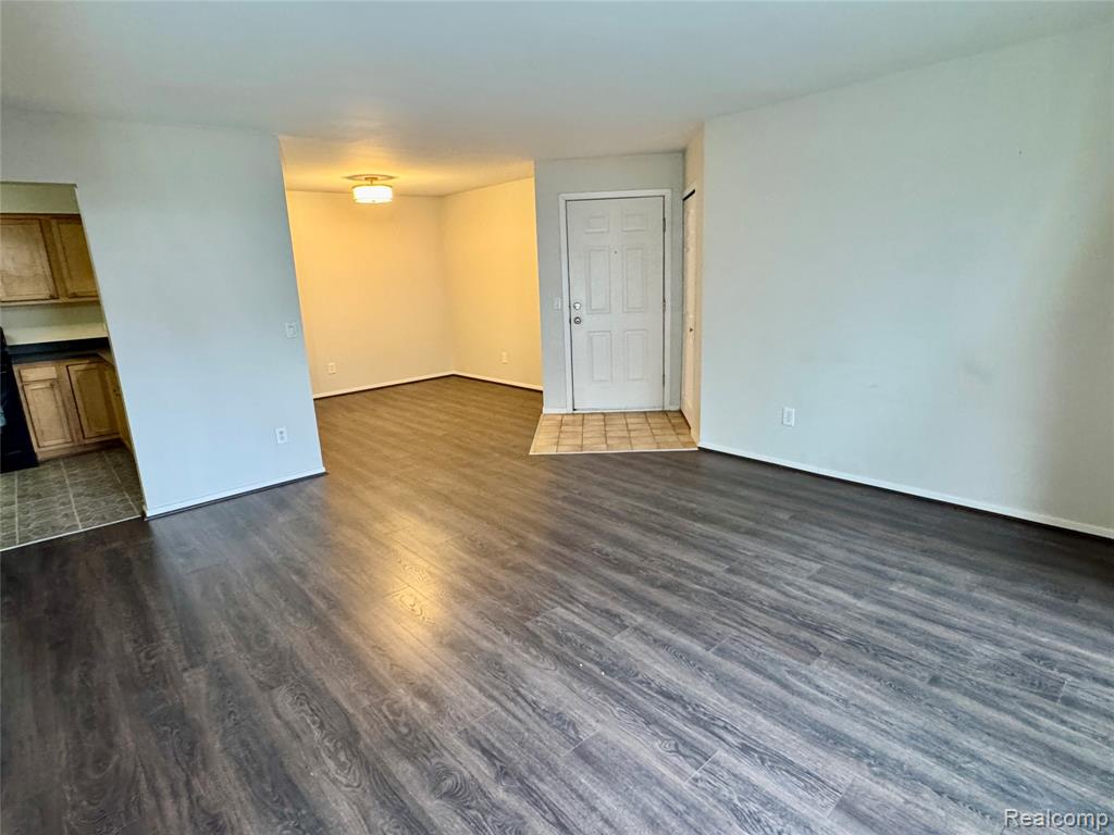 2605 Greenstone Boulevard, 201, Auburn Hills, MI 48326 — Photo 6