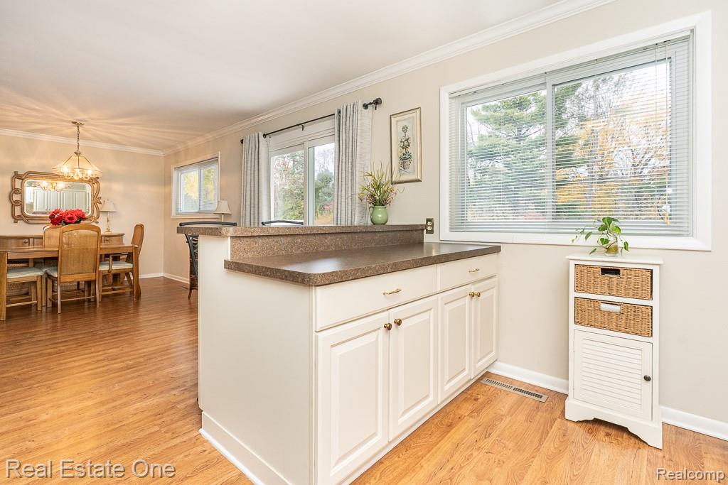 61 Nesbit Lane, Rochester Hills, MI 48309 — Photo 11
