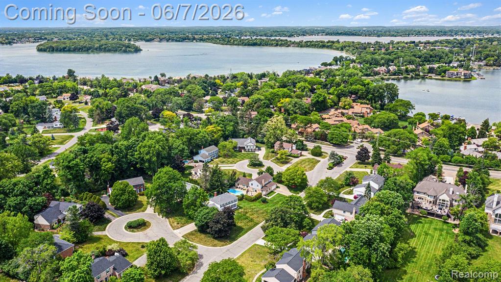 4071 Shore Crest Drive, West Bloomfield, MI 48323 — Photo 30