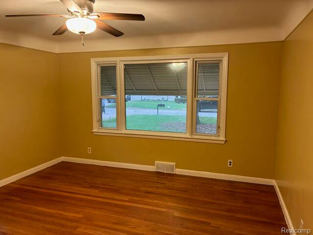 6766 Parkway Circle, Dearborn Heights, MI 48127 — Photo 4