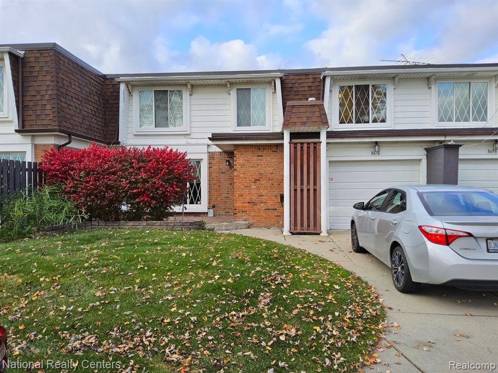 8676 Community Blvd Boulevard, Warren, MI 48093 — front exterior