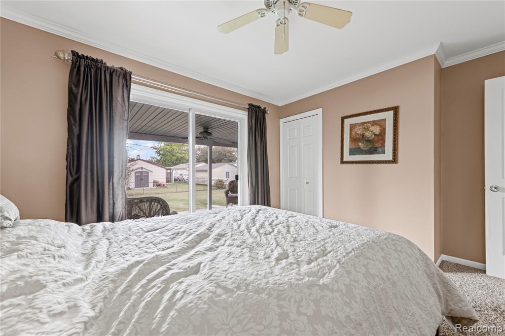 25419 Montebello Drive, Woodhaven, MI 48183 — Photo 12