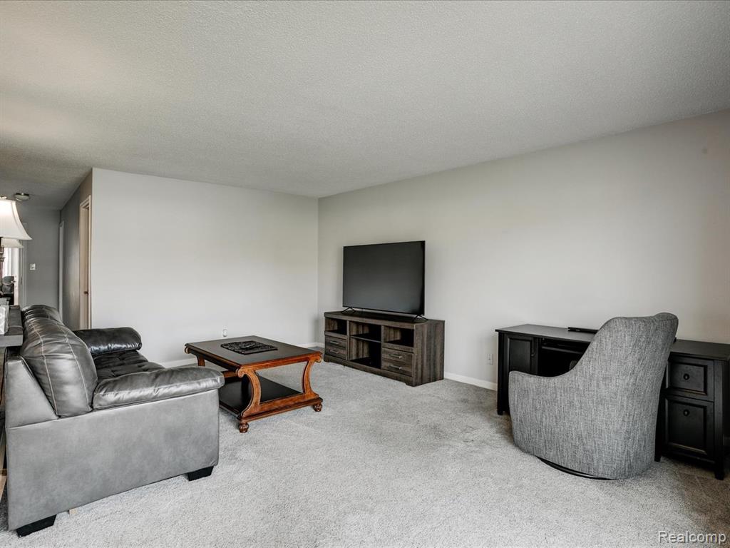 1900 River Road, Building C, Unit 2, Marysville, MI 48040 — Photo 5
