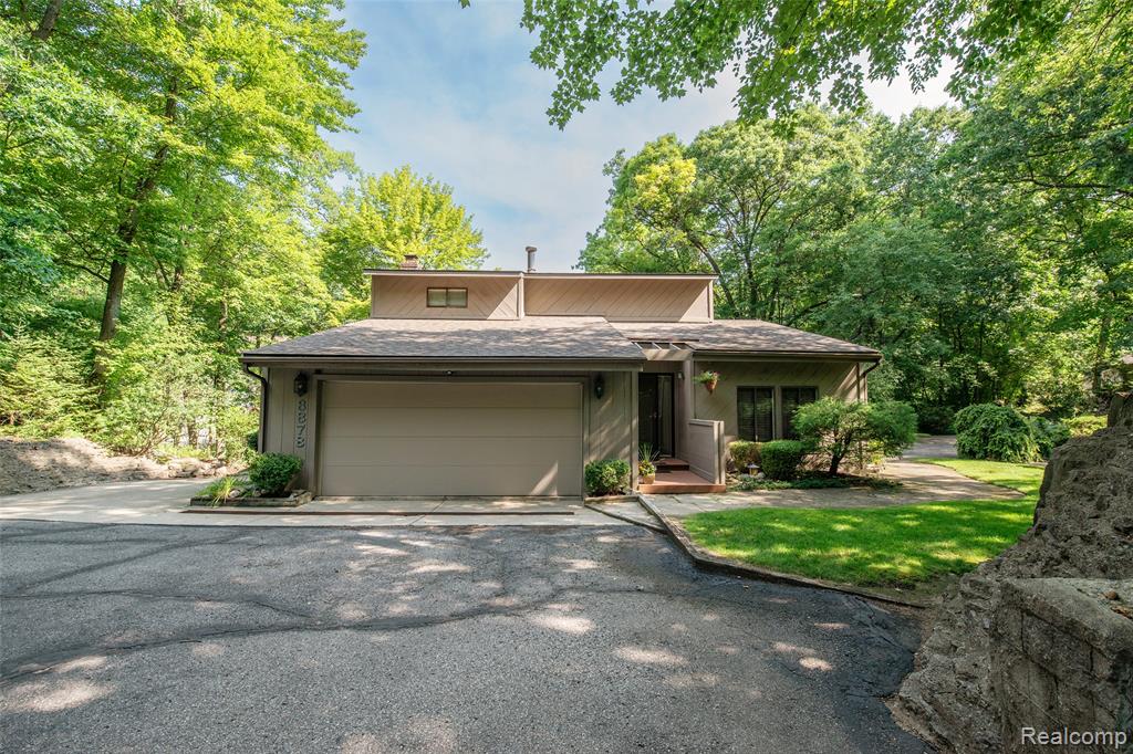 8878 Minne Wanna Road, Independence, MI 48348 — Photo 3