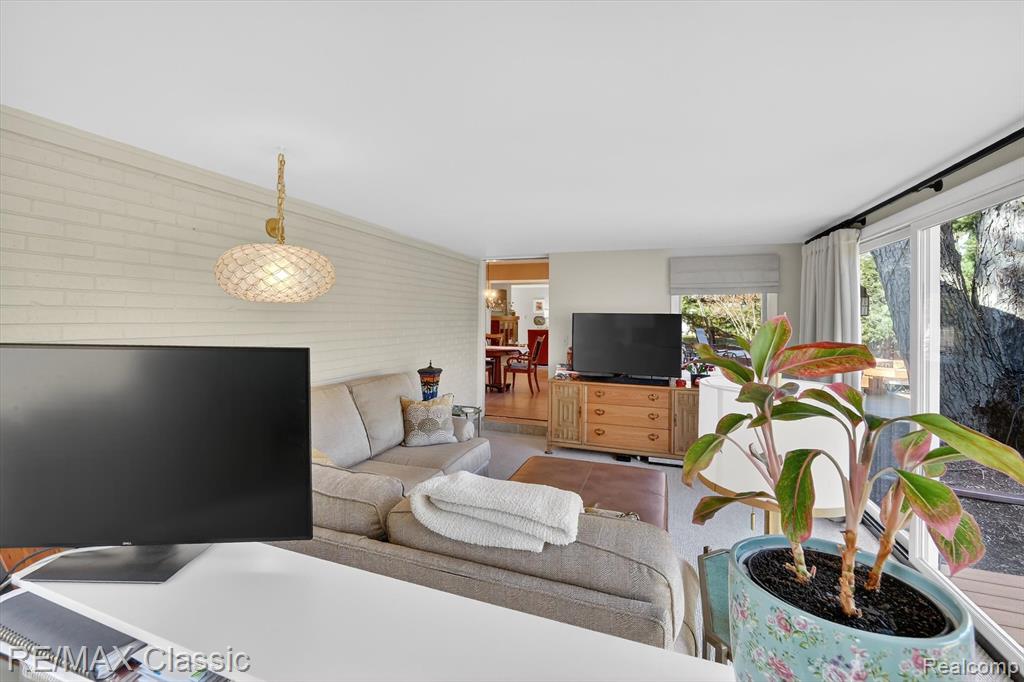4731 Pickering Road, Bloomfield Hills, MI 48301 — Photo 21