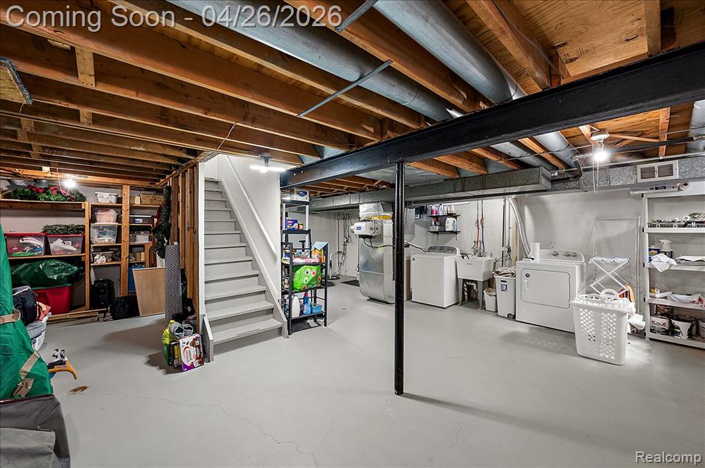 32080 Sherwood, Fraser, MI 48026 — Photo 32