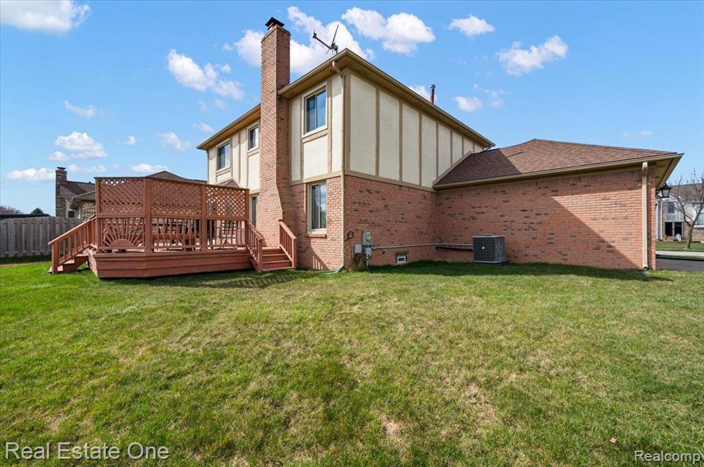 4836 CORRIANDER Drive, Sterling Heights, MI 48314 — Photo 9
