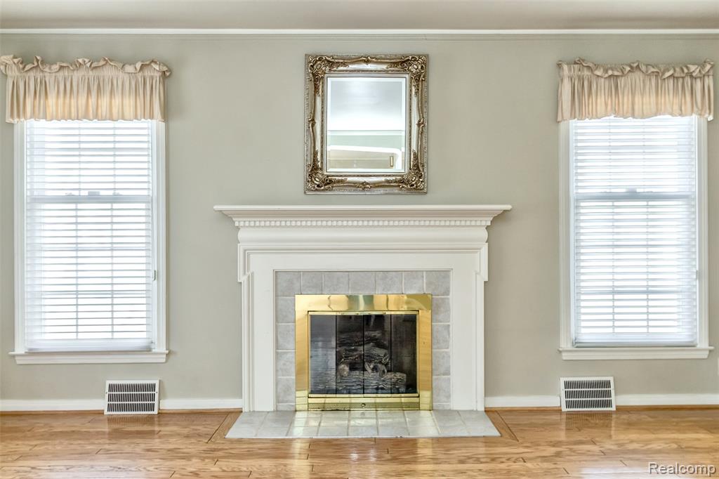 556 N Mildred Street, Dearborn, MI 48128 — Photo 8