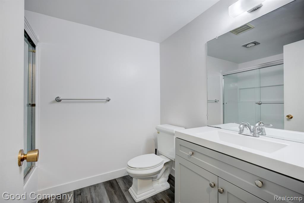 30056 W 12 MILE Road, 79, Farmington Hills, MI 48334 — Photo 19