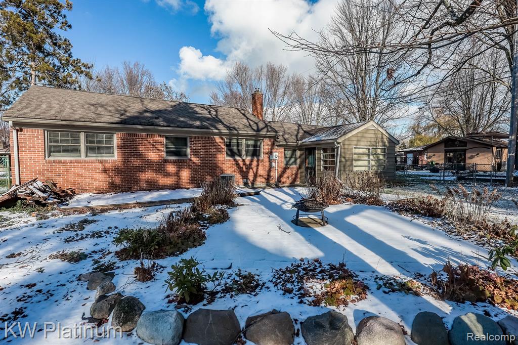 541 Cloverlawn Street, East China, MI — Photo 24