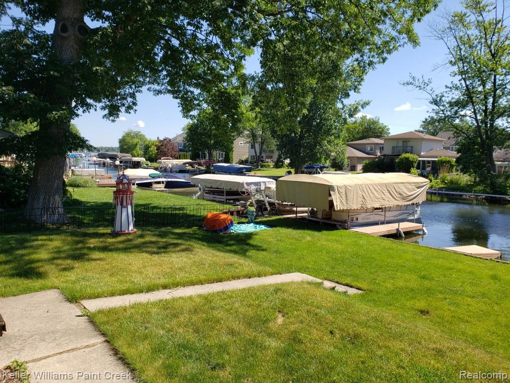 1867 Rustic Lane, Keego Harbor, MI 48320 — Photo 6