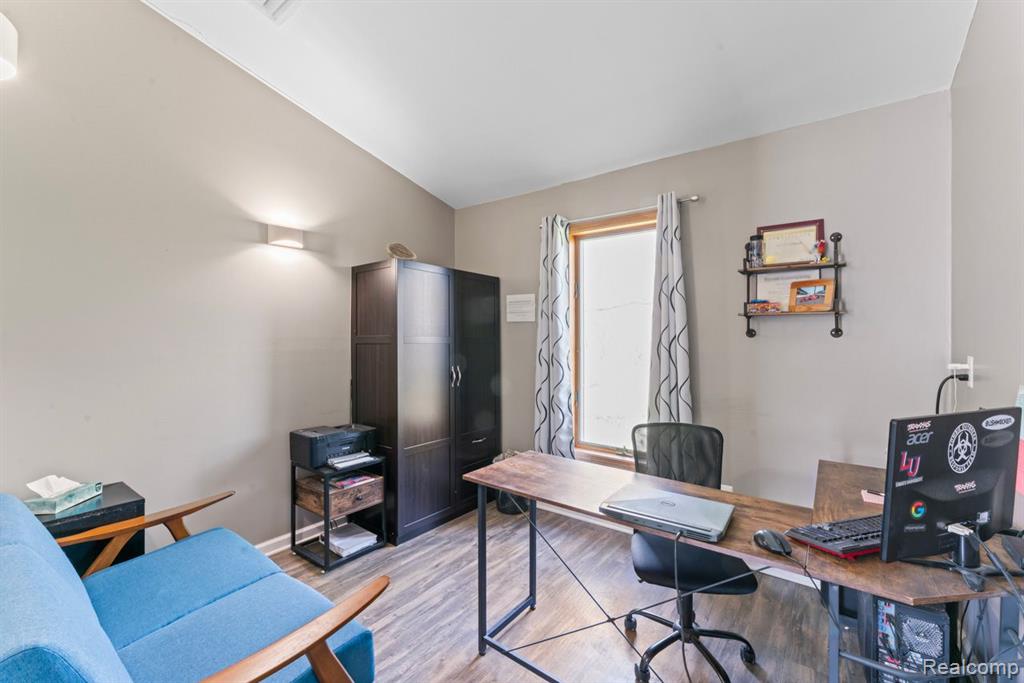 550 S Saginaw Street, Lapeer, MI 48446 — Photo 11