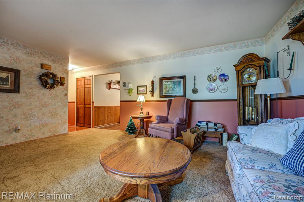 7062 South Fork Drive, Swartz Creek, MI 48473 — Photo 6