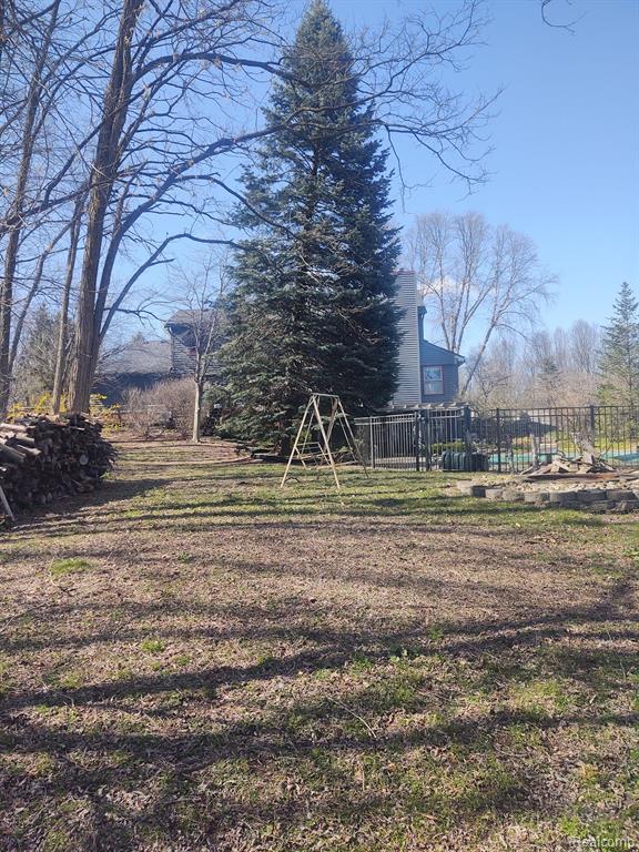 4390 LILY Drive, Howell, MI 48843 — Photo 7