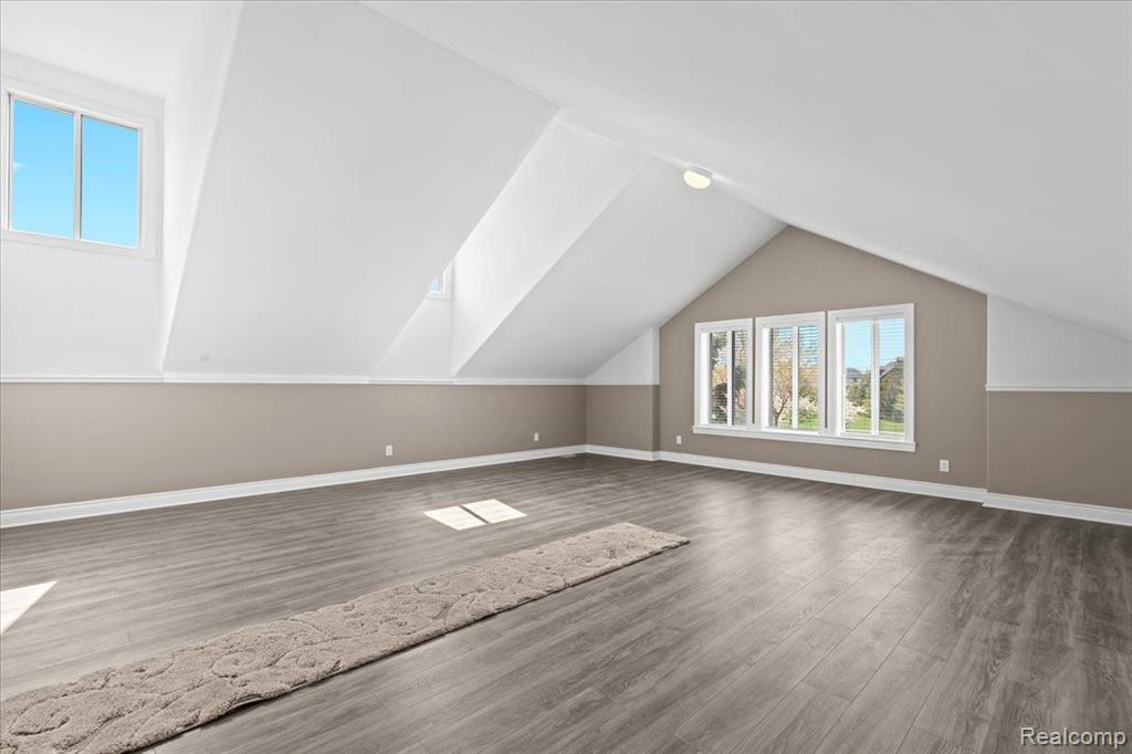 8393 BOULDER SHORES Drive, South Lyon, MI 48178 — Photo 36