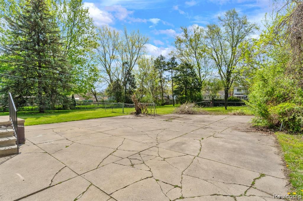 18792 Old Homestead Drive, Harper Woods, MI, 48225