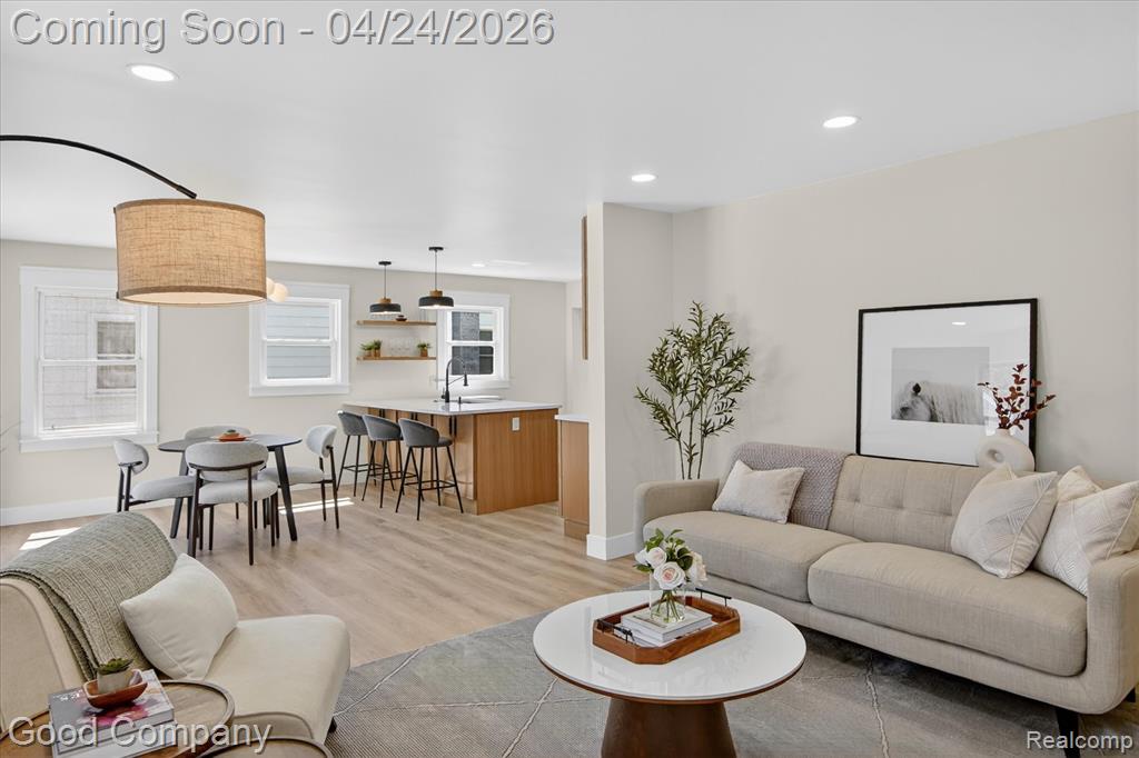 4336 Mandalay Avenue, Royal Oak, MI 48073 — Photo 18