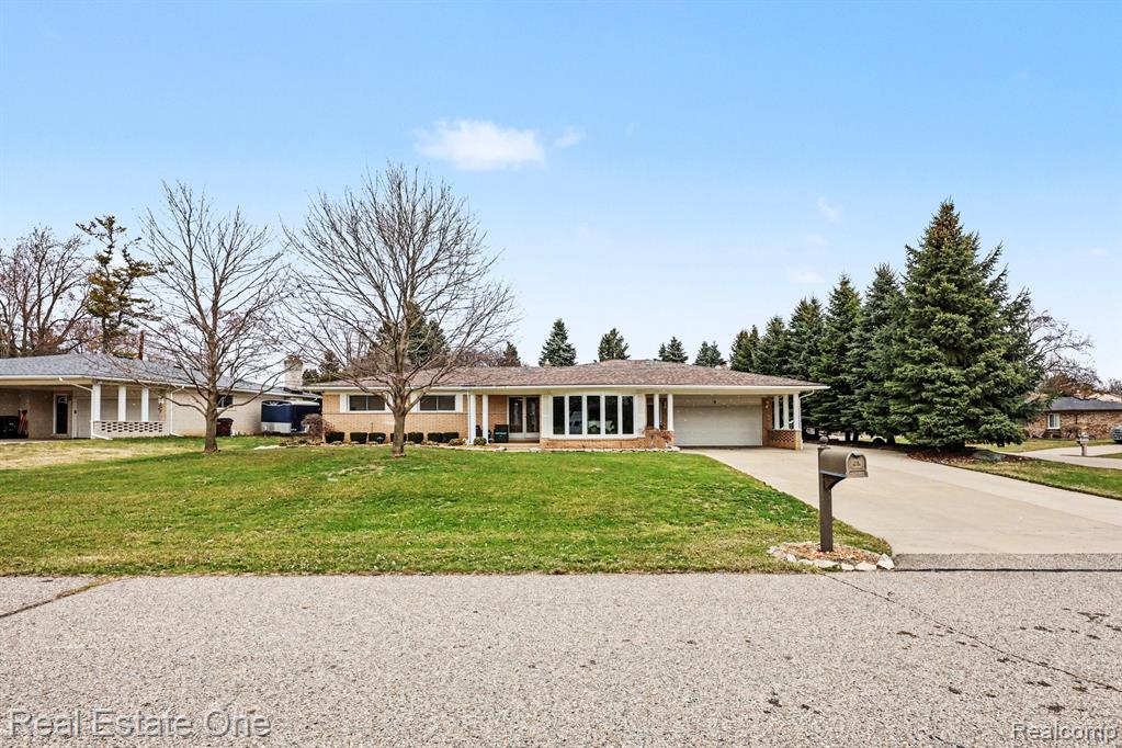 55689 Nocturne Court, Shelby Twp, MI 48316 — Photo 2