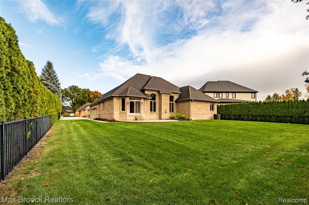 52221 Chickadee, Shelby Twp, MI 48315 — Photo 7