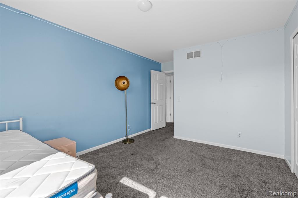 41874 BROOKVIEW Lane, Clinton Twp, MI 48038 — Photo 16