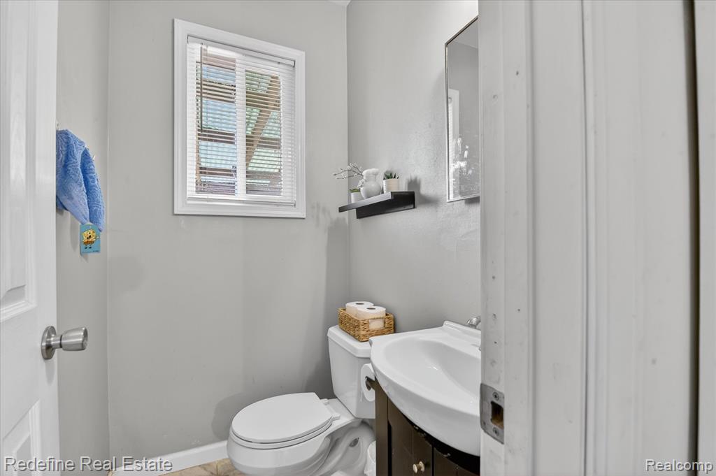395 Nichols Drive, Saline, MI 48176 — Photo 22