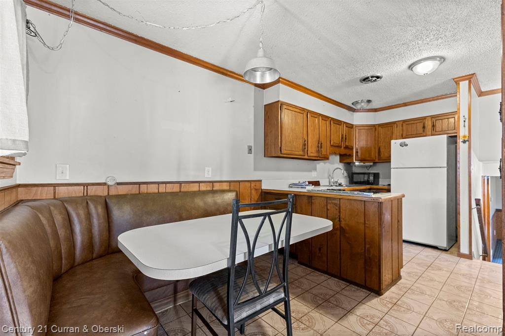 8319 Ziegler Street, Taylor, MI 48180 — Photo 12