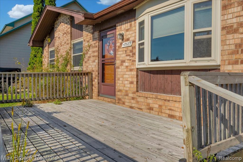 47685 Jefferson Avenue, Chesterfield, MI 48047 — Photo 4