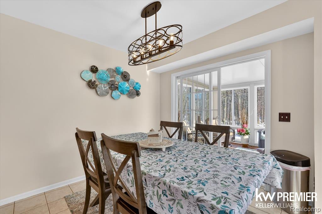 5962 Augusta Lane, Grand Blanc, MI 48439 — Photo 10
