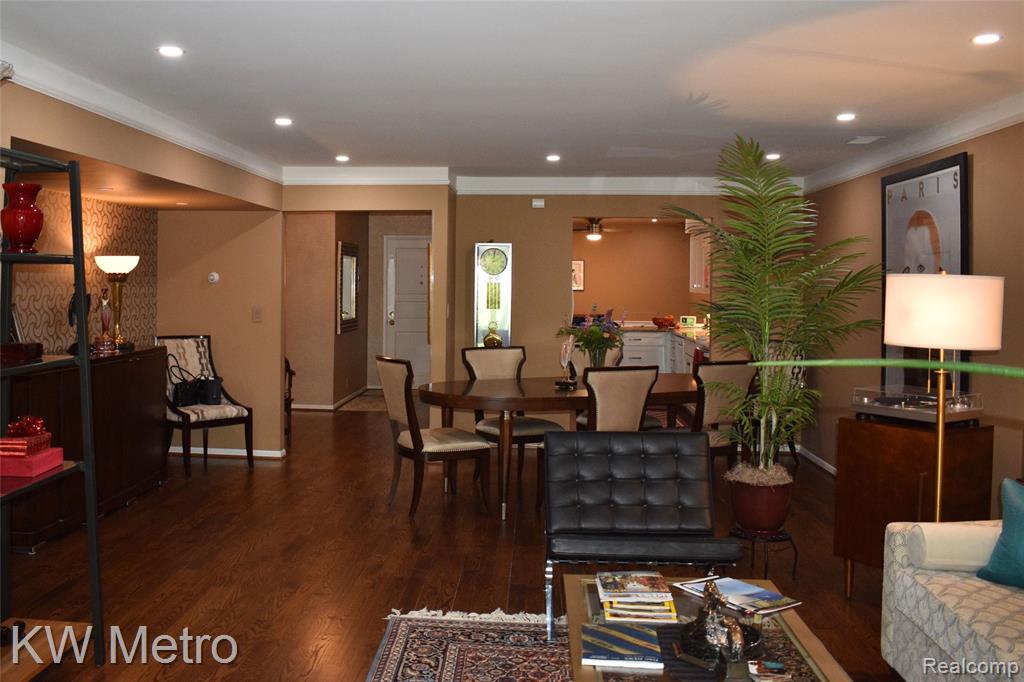 40750 Woodward Avenue, 30, Bloomfield Hills, MI 48304 — Photo 3
