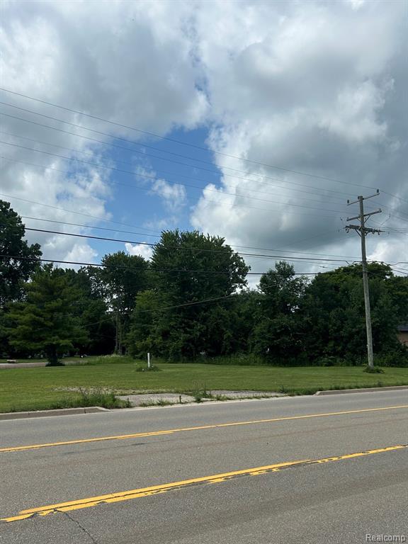 5027 W Grand River Road, Fowlerville, MI 48836 — Photo 2