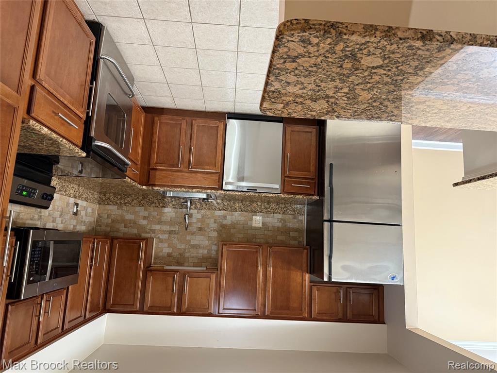 6109 Orchard Lake Road, West Bloomfield, MI — Photo 4