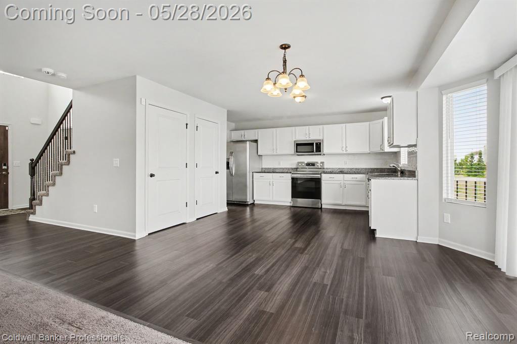 7255 Castell Boulevard, Van Buren, MI 48111 — Photo 4