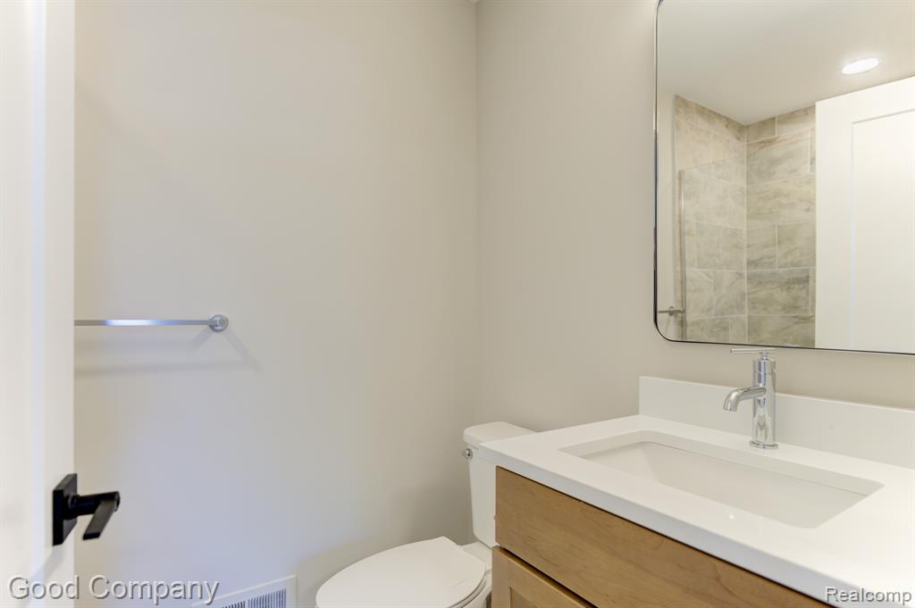808 Irving Avenue, Royal Oak, MI 48067 — Photo 37