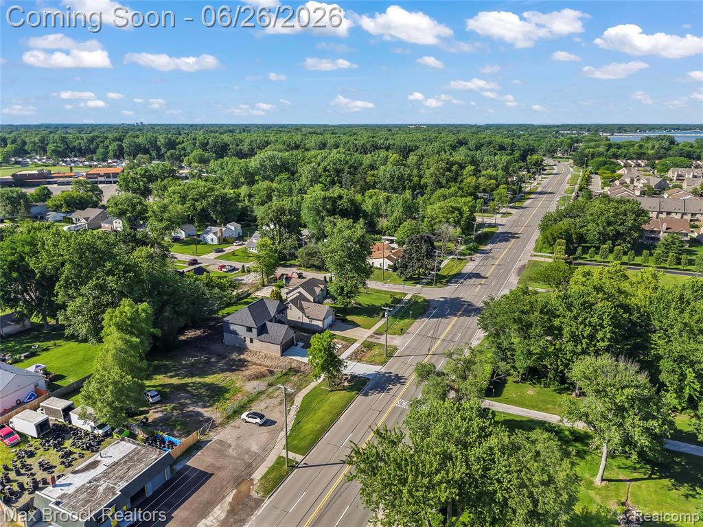 34575 Jefferson Avenue, Harrison Township, MI — Photo 52