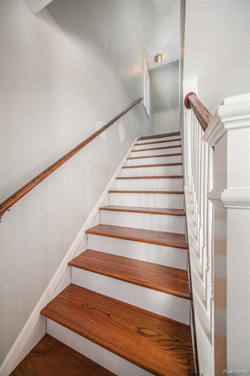 9024 OAKVIEW Street, Plymouth, MI 48170 — Photo 5