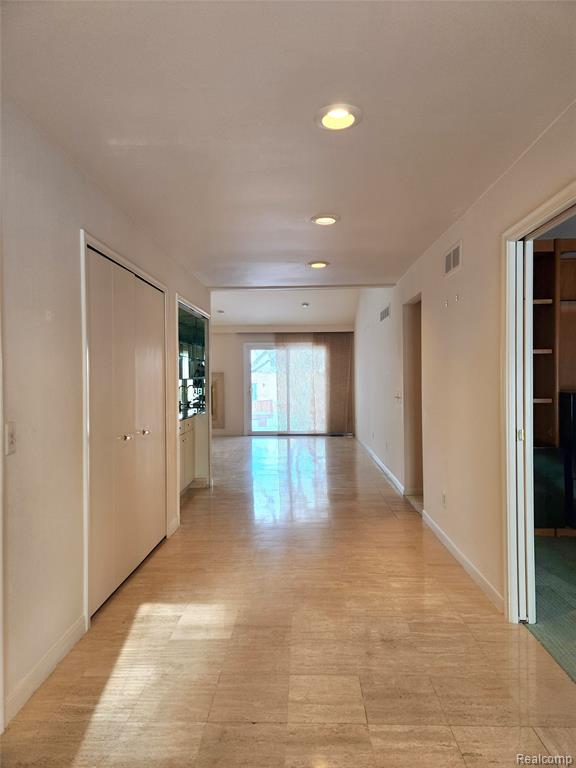 5129 Woodlands Lane, Bloomfield Hills, MI 48302 — Photo 2