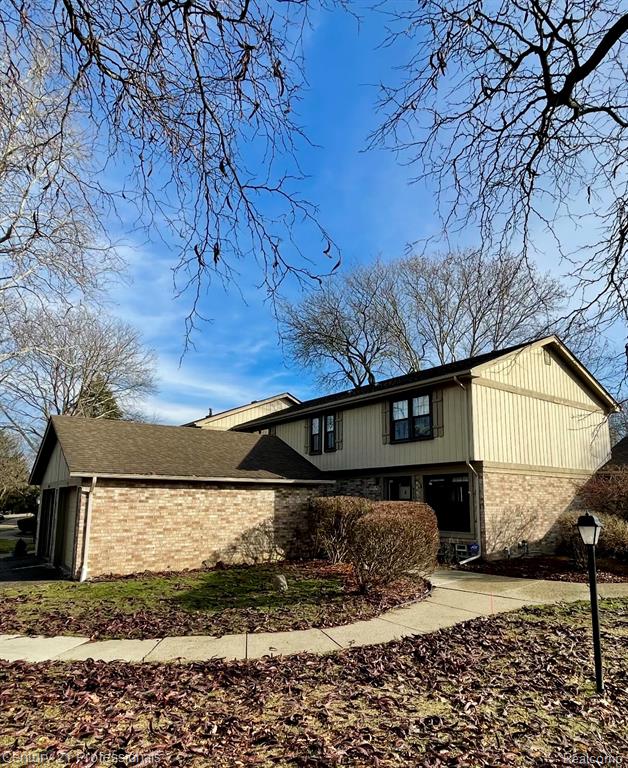 955 Sherwood Forest Drive, 52, Rochester Hills, MI 48307 — front exterior
