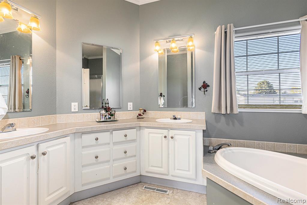 13813 Alaska Avenue, Eagle, MI 48822 — Photo 12