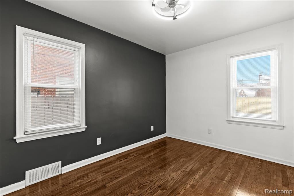 16866 Harlow, Detroit, MI 48235 — Photo 12
