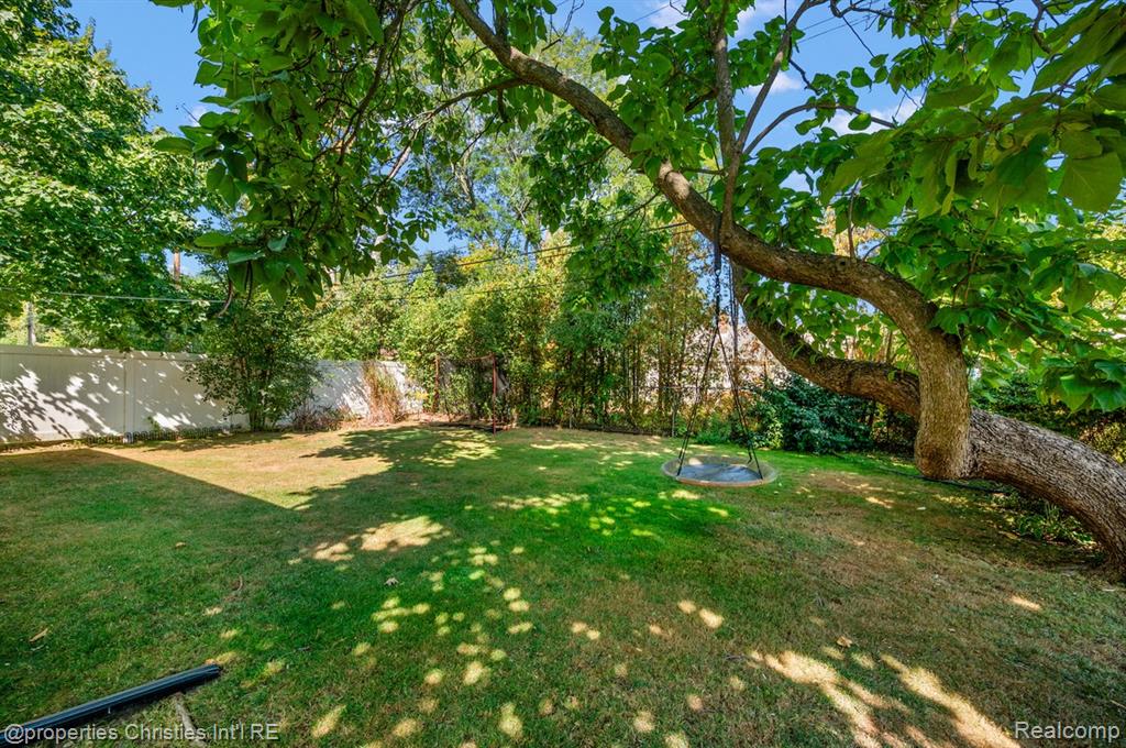 4402 Berkshire Road, Royal Oak, MI 48073 — Photo 26