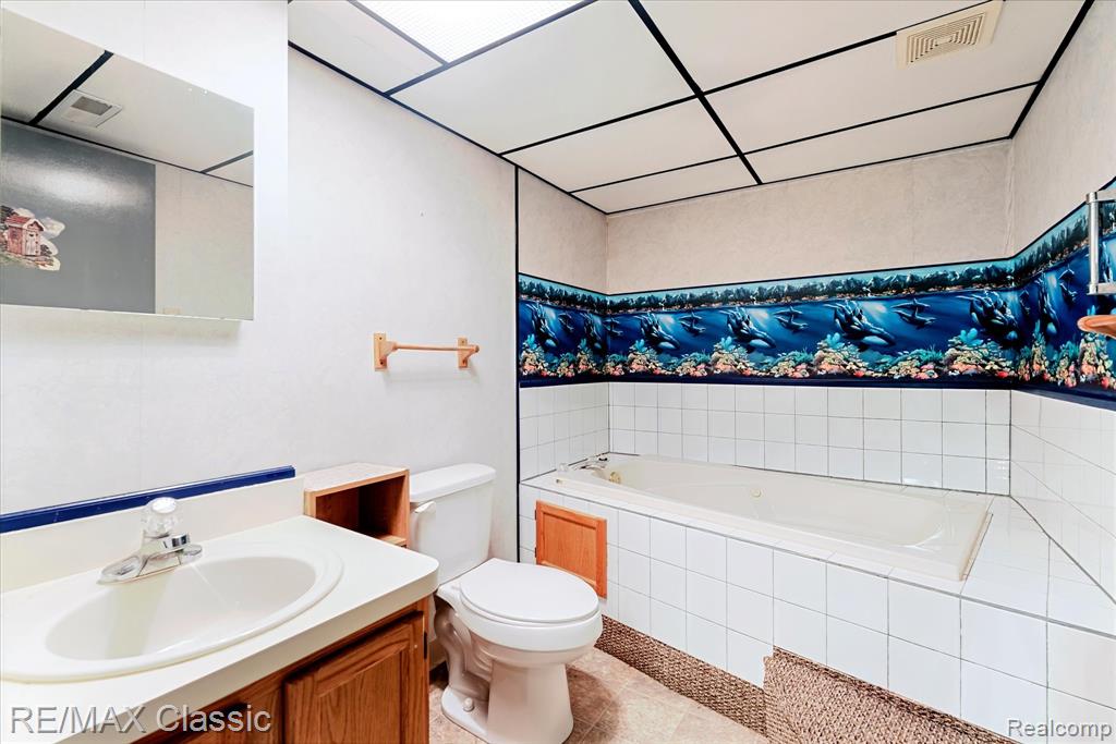 9039 Lake E Road, 45, Clarkston, MI 48348 — Photo 41