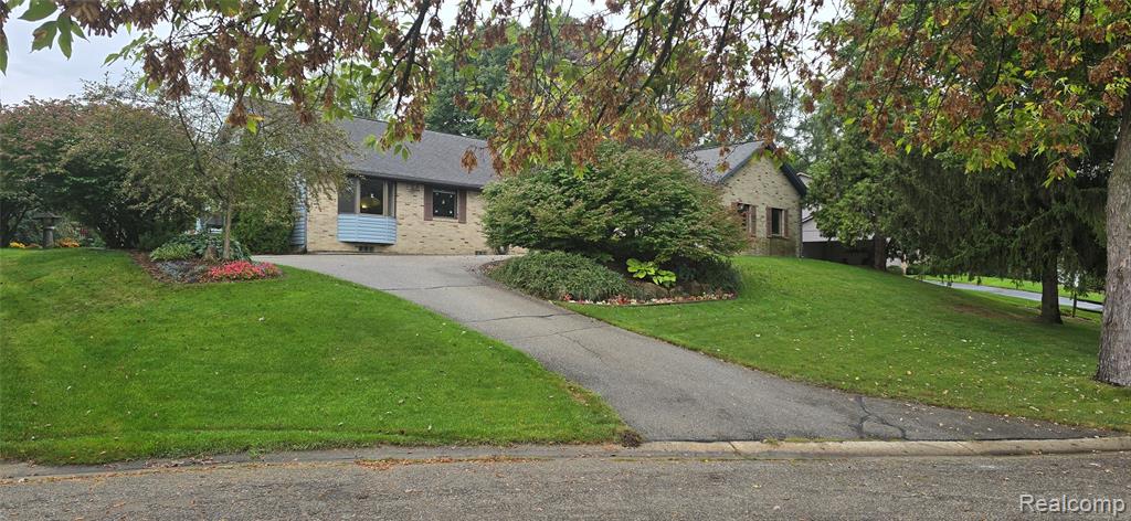 8637 Brazos Court, White Lake, MI — front exterior