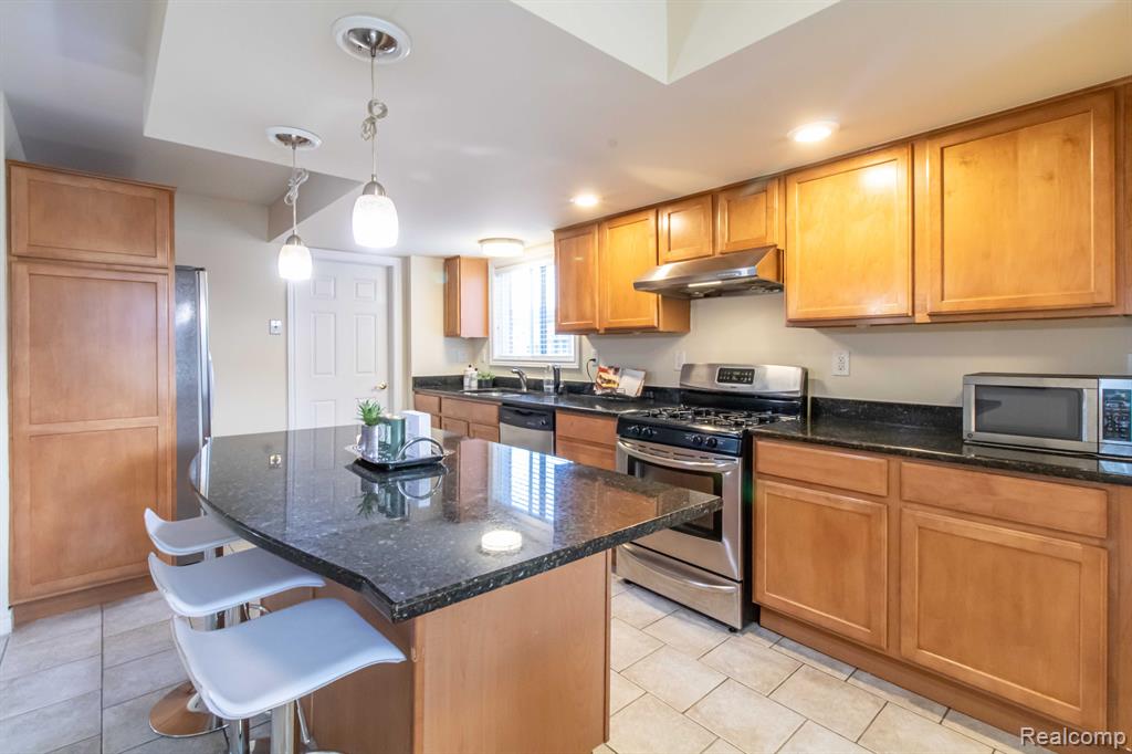 43741 GATEHOUSE, Canton, MI 48187 — Photo 13