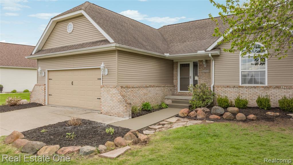 16222 Pine Lake Forest Court, Linden, MI 48451 — Photo 8