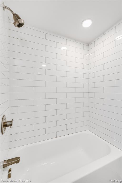 2784 Aldgate Drive, Bloomfield Hills, MI 48304 — Photo 40