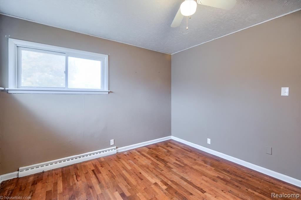 7036 Clabuesch Street, Pigeon Vlg, MI — Photo 18